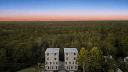 Grayton Dreams by AvantStay | Sleeps 32 | Group Retreat • Pool + Game Room + Golf Carts