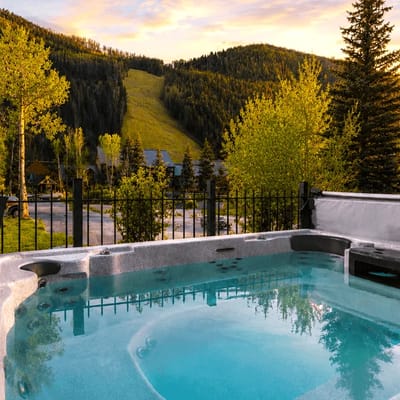 Telluride Lodge 518 by AvantStay | Communal Hot Tub + Sauna + Mountain Views | Steps to Gondola
