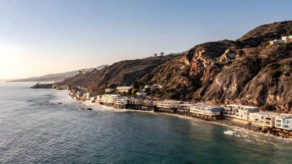 Matador by AvantStay | Ocean Front Malibu Pad w/ Rooftop Patio