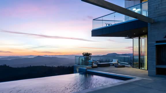 Belleza by AvantStay | Hilltop Mansion w/ Pool, Panoramic Views & Ultra Modern Interior