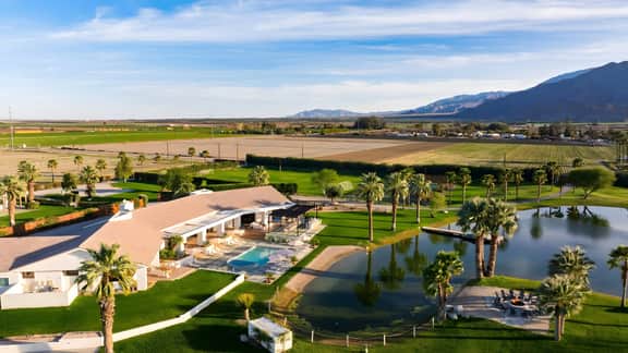 40-Acre Estate, Priv Lake, Tennis, Golf Green, Soccer | Buena Vista by AvantStay