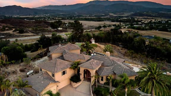 Sangiovese By AvantStay | Spectacular Estate w/ Pool, Hot Tub & Putting Green