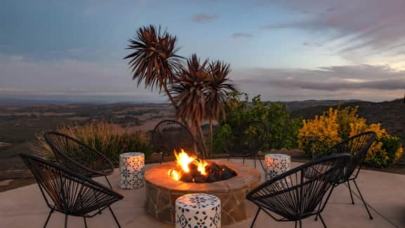 Colina by AvantStay | Secluded Mountain Top Oasis w/ Pool, Hot Tub & Putting Green!