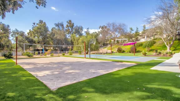 The Riesling Retreat by AvantStay | Estate w/ Pool, HotTub, Putting Green & Pickle Ball Court!