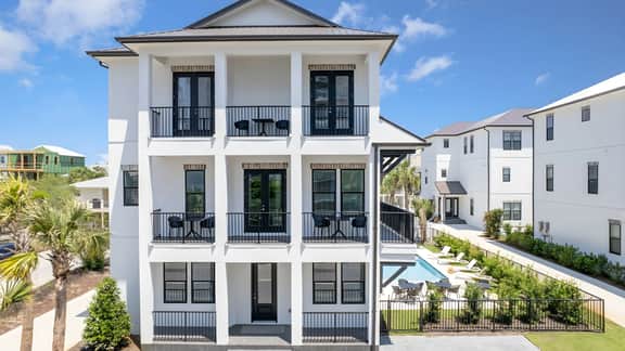 Sunset Mirage by AvantStay | Walk to Miramar Beach