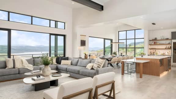 Mountain Lover by AvantStay | Luxe Escape w/ Views | Hot Tub, Gym, Movie Theater