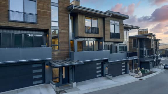The Ridge at Canyons Village by AvantStay | Stunning Slope-Side Condo w/ Hot Tub