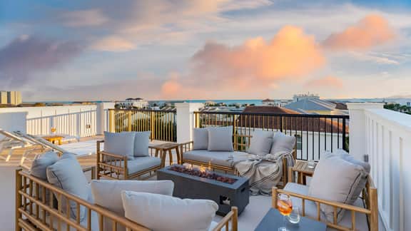 Rendezvous by AvantStay | Modern Haven w/ Game Room, Roof Top, Pool & Close to Beach!