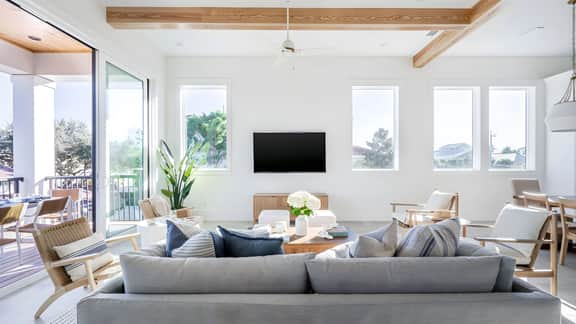 Rendezvous by AvantStay | Modern Haven w/ Game Room, Roof Top, Pool & Close to Beach!