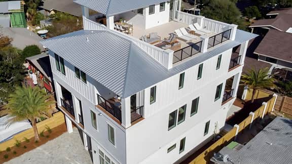 Rendezvous by AvantStay | Modern Haven w/ Game Room, Roof Top, Pool & Close to Beach!