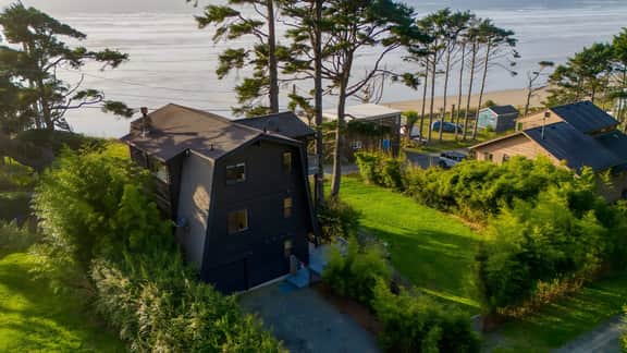 Stunning Ocean Views, Steps to Beach • Tranquil Retreat | Cove Keep by AvantStay