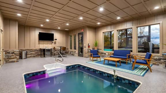 Luxe Design New Build | Indoor Pool, Spa, Arcade, Firepit | Rambling Ridge Lodge