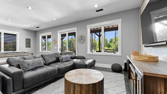 Blue Heron & Gray Fox by AvantStay | 2 Lakefront Homes, Sleeps 44 | Pool, Dock, Theater