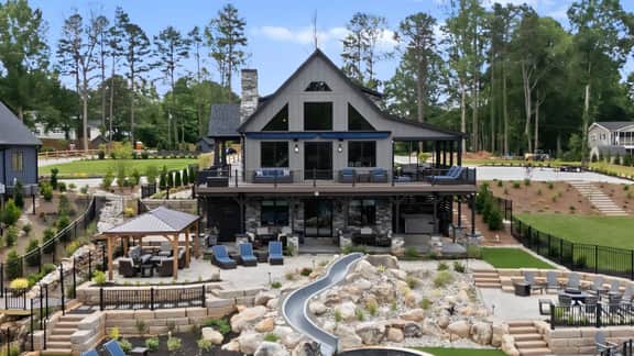 Blue Heron & Gray Fox by AvantStay | 2 Lakefront Homes, Sleeps 44 | Pool, Dock, Theater