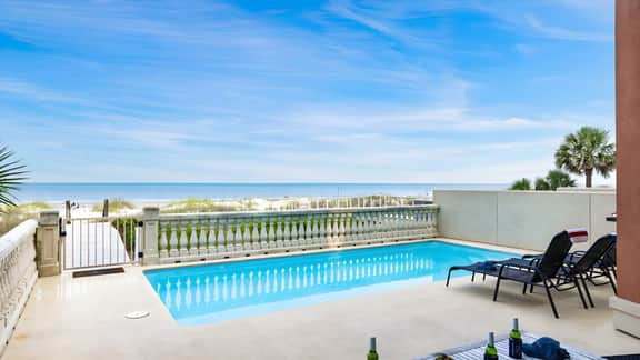 11 Singleton Beach by AvantStay | Oceanfront Retreat w/ Private Pool + Boardwalk | Near Hilton Head Hotspots