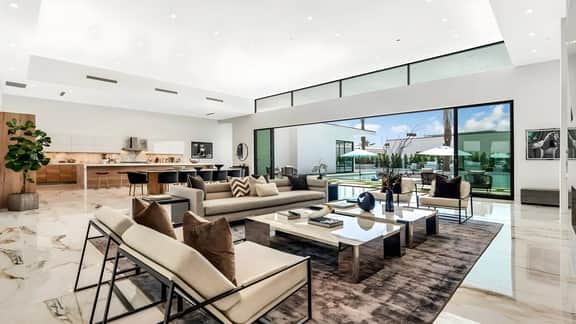 Sleeps 14 | Desert Paradise w/ Pool, Hot Tub & Pickleball | Near La Quinta | Bravo Villa #5 by AvantStay