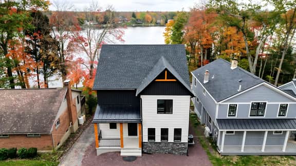 Lakeside Serenity by AvantStay | Lakefront, Newly Built, Deck w/ Views!
