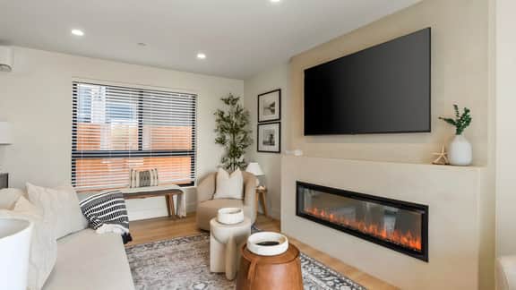 2 Homes in San Clemente by AvantStay | Sleeps 26, Steps from Sunset Cliffs, Ocean Beach & Dining