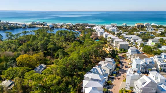 Gulf-View Retreat w/ Rooftop Deck + Private Pool + Golf Cart | Villa Anesi by AvantStay
