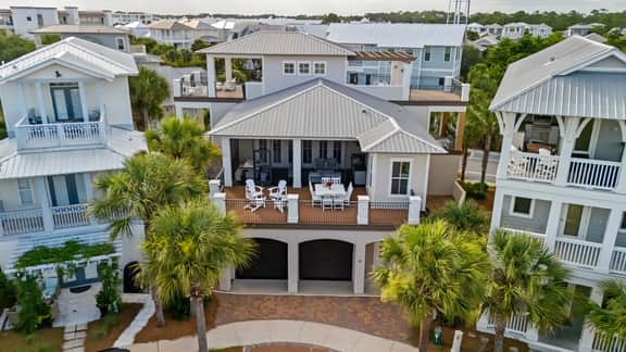 Totally Beachin by AvantStay | Sleeps 18 | Seacrest Beach