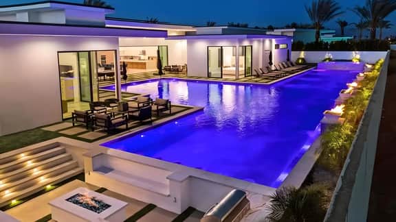 Sleeps 20 | 7-Bedroom Villa w/ Pool, Putting Green & Hot Tub | Bravo Villa #11 by AvantStay
