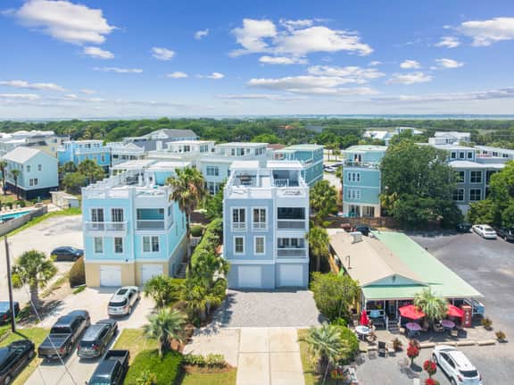 1 Block to Beach, Newly Renovated 6BDR w/ Rooftop Views | Sand Dune by AvantStay