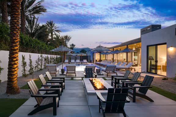 Polo Villa Aura | 2 Homes | Pickleball, Putting Green | Sleeps 32