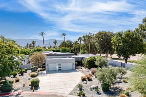Sleeps 40 | 3 Villas, Putting Green, Bocce, Pool | Polo Villas Tres by AvantStay