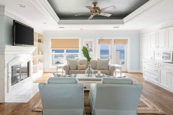 Promenade by AvantStay | Beach Front Mansion w/ Breathtaking Views & Pool!