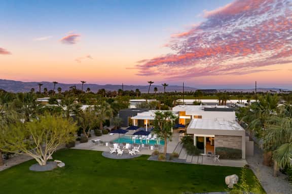 Polo Villa 1 by AvantStay | Features Expansive Putting Green, Pool, Spa & Outdoor Firepit | 5 Bedrooms