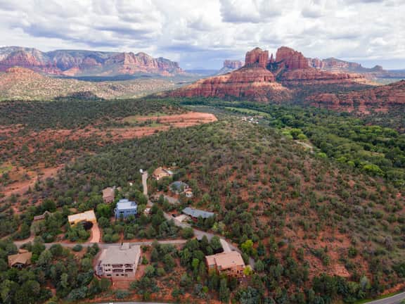Pyramid by AvantStay | Luxe Sedona Mansion w/ Views, 7mins to Downtown