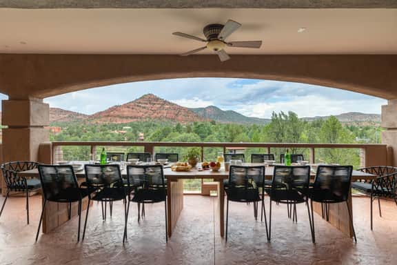 Pyramid by AvantStay | Luxe Sedona Mansion w/ Views, 7mins to Downtown