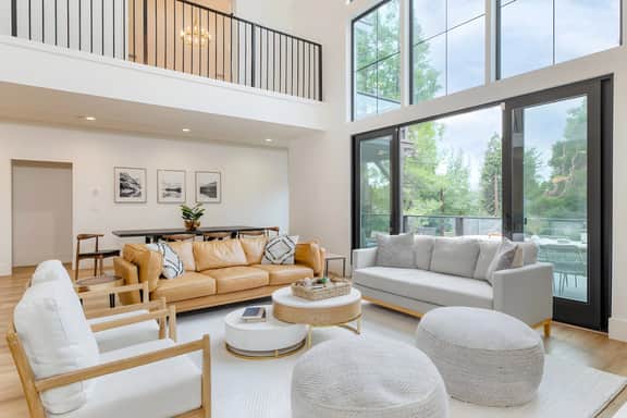 Luxury Retreat, 5mins to the Lake | Game Room + Fire Pit | Howlite by AvantStay