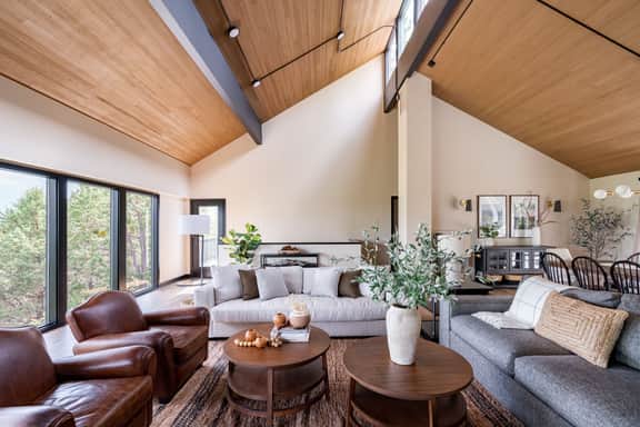 Big Sky by AvantStay | Mountain Home w/ Great Views, Hot Tub, Al Fresco Dining
