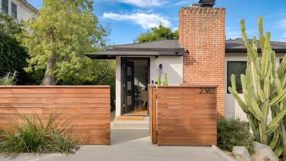Silver Screen by AvantStay | Luxe Backyard Escape