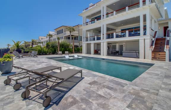 710 Ocean Boulevard | AvantStay | Oceanfront, Private Pool + Rooftop Deck