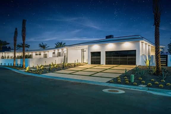 Sleeps 23 | Luxury Villa w/ Pool, Hot Tub & Pickleball Court | Bravo Villa #10 by AvantStay