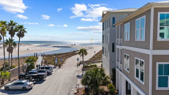 Grayt Digs by AvantStay | Next to Beach, Oceanview