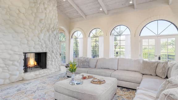 Diamondback by AvantStay | Luxury Retreat + Pool