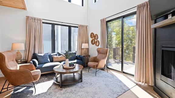 Ridgeview Retreat by AvantStay | Sevierville Retreat • Indoor Pool + Hot Tub + Firepit + Gym
