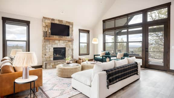Starview at Brasada Ranch Resort by AvantStay | Stunning Home w/ HotTub & Close To World Class Golf!