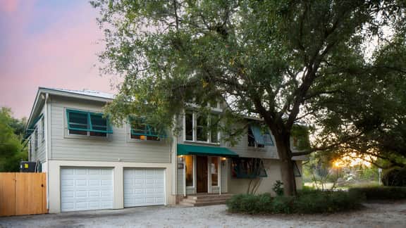 Raven by AvantStay | Entertainers Dream w/ Pool, Hot Tub, Game Room! 9 BRs!