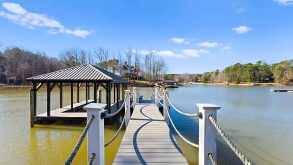 Luxury Lakefront Stay | Private Dock, Indoor/Outdoor Pool | The Retreat