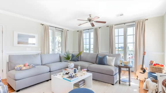 Sea Shell by AvantStay | Breezy Beachside Getaway w/ Rooftop Deck & 6 BRs