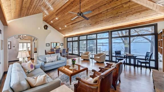 Landover Lodge by AvantStay | Waterfront + Dock