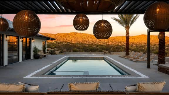 Iconic 6BR Desert Retreat w/ Pool, Pickleball & Fire Pit | Joshua Tree Mansion by AvantStay
