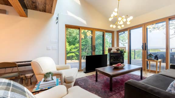 Modern Catskills Escape w/ Open Living, Steam Shower, & Hot Tub w/ Mountain Views, Minutes from Woodstock & Trails | Suncliff Vista