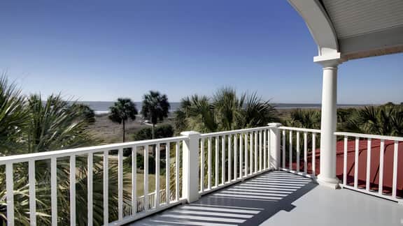 3902 Palm Blvd by AvantStay | Beach Access! Oceanfront Views w/ Pool