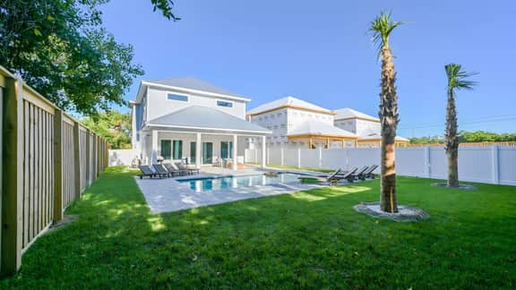 Laguna Beach Retreat by AvantStay | Private Pool + Steps to the Beach • Near Pier Park and Dining