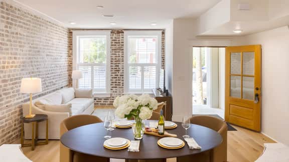 State St A by AvantStay | Heart of French Quarter